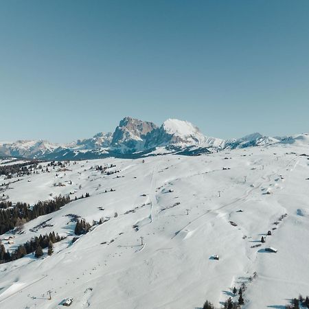 Mirabell Alpine Garden Resort & Spa سويسي المظهر الخارجي الصورة
